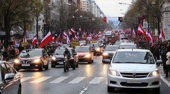 После завершения митинга в центре Тбилиси движение возобновилось.
